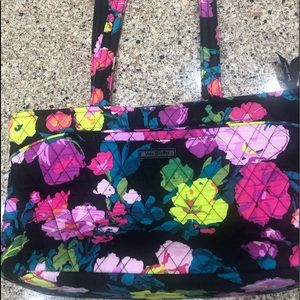 Vera Bradley purse/ wallet and small makeup bag
